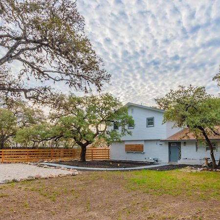 Luxurious Home With Hot Tub & Tree Deck By 6Flags San Antonio Eksteriør billede