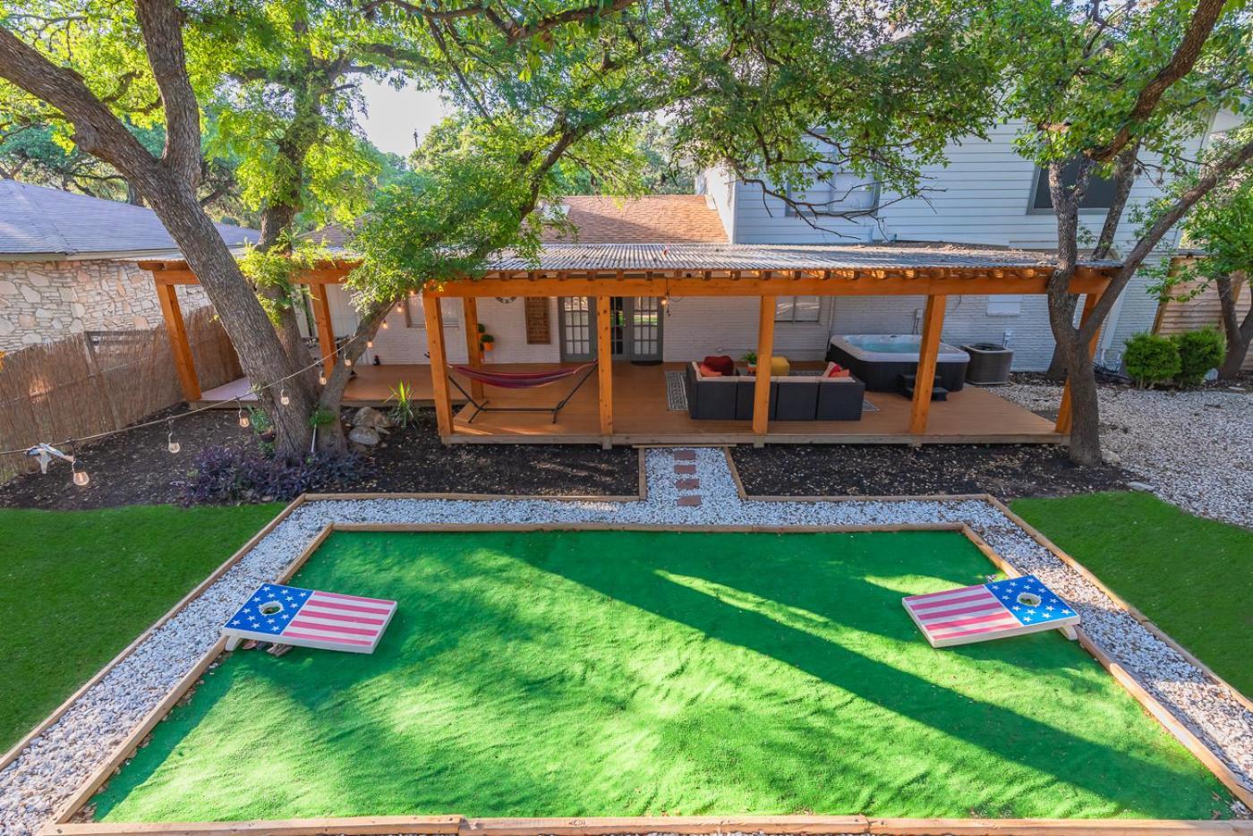 Luxurious Home With Hot Tub & Tree Deck By 6Flags San Antonio Eksteriør billede