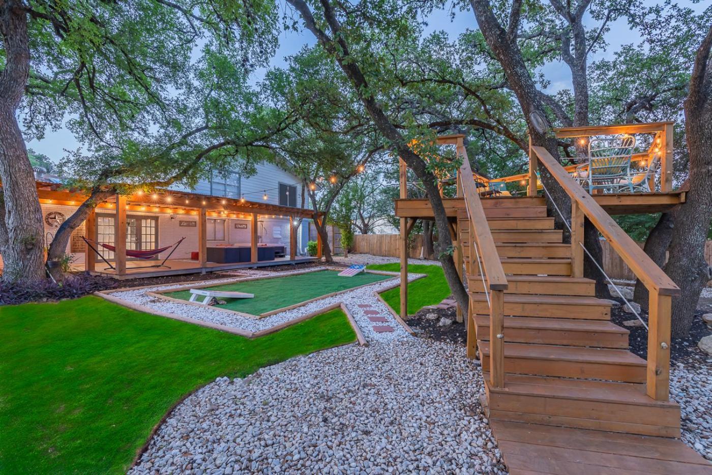 Luxurious Home With Hot Tub & Tree Deck By 6Flags San Antonio Eksteriør billede