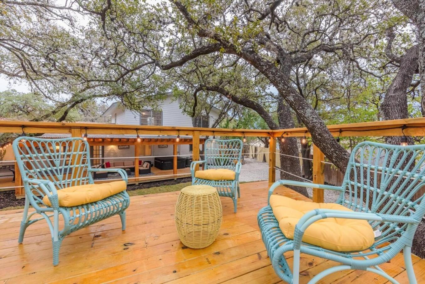 Luxurious Home With Hot Tub & Tree Deck By 6Flags San Antonio Eksteriør billede